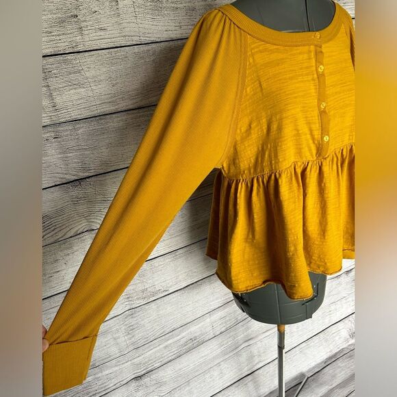 Umgee mustard yellow button up peplum blouse size small - Picture 4 of 11